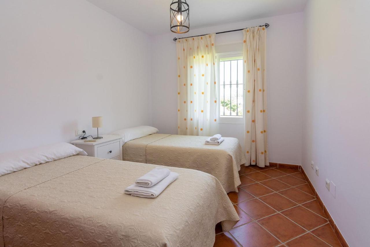 Villa Andalucia: Cerca De Todo, Intimidad Y Espacio Нерха Экстерьер фото