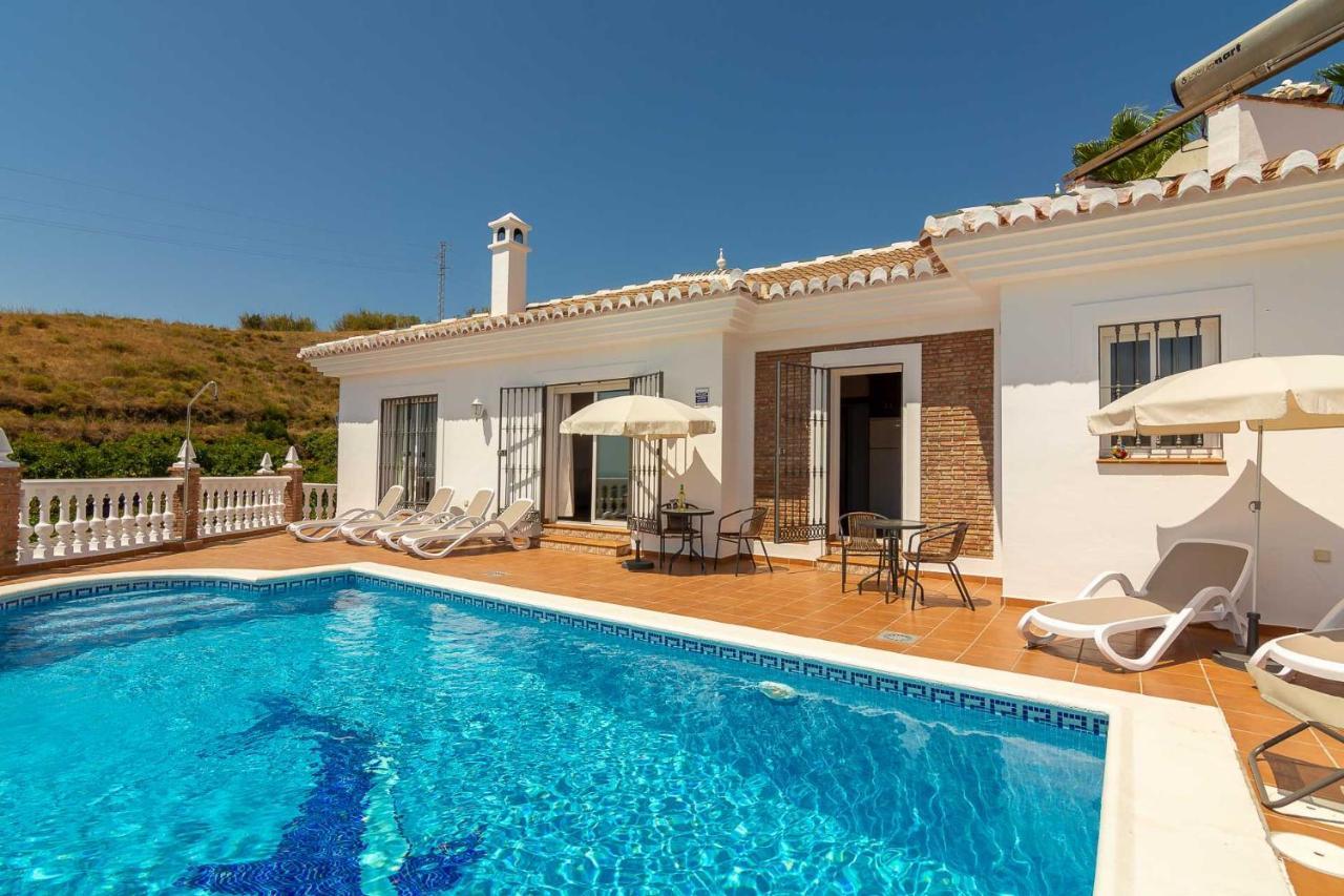Villa Andalucia: Cerca De Todo, Intimidad Y Espacio Нерха Экстерьер фото